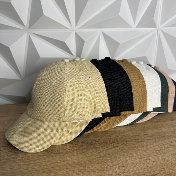 Cappello con visiera rafia